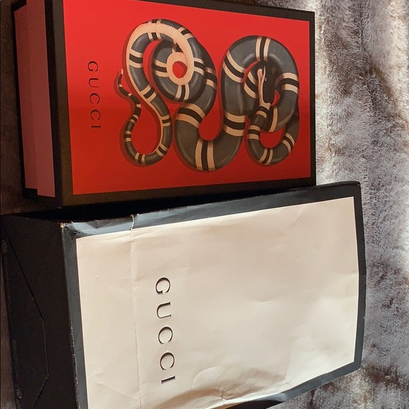 Gucci Ghost Sneakers - Picture 3 of 16